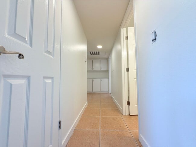 Foto del edificio - Spacious 3Bd/ 2Br in Canoga Park!