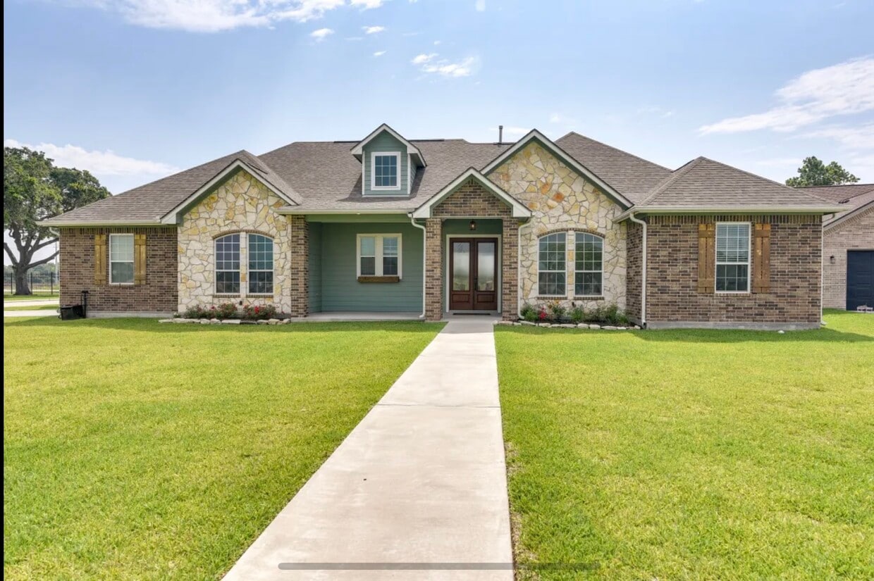 3137 E Tower Cir, Santa Fe, TX 77517 House Rental in Santa Fe, TX