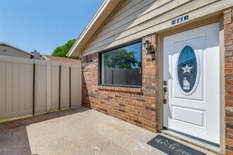 Building Photo - 2240 Tarpley Rd