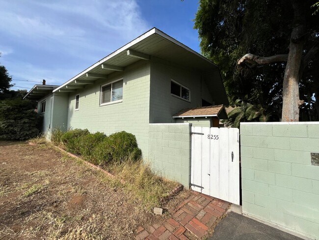 Building Photo - 8255 Churchill Dr
