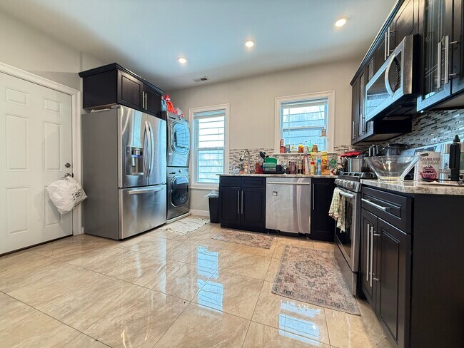 Foto del edificio - 73 Newbury St