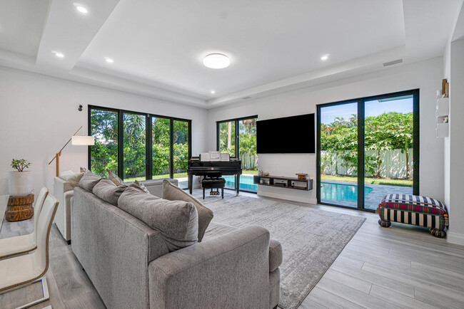 Foto del edificio - 709 NW 6th Dr