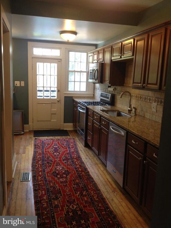 Foto del edificio - 214 E University Pkwy