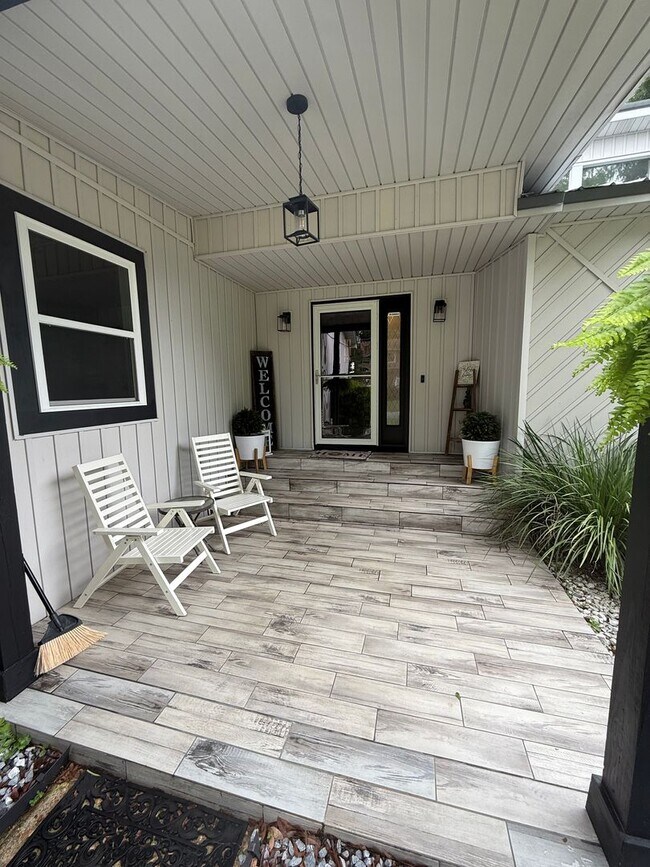 Foto del edificio - 108 Live Oak Dr.