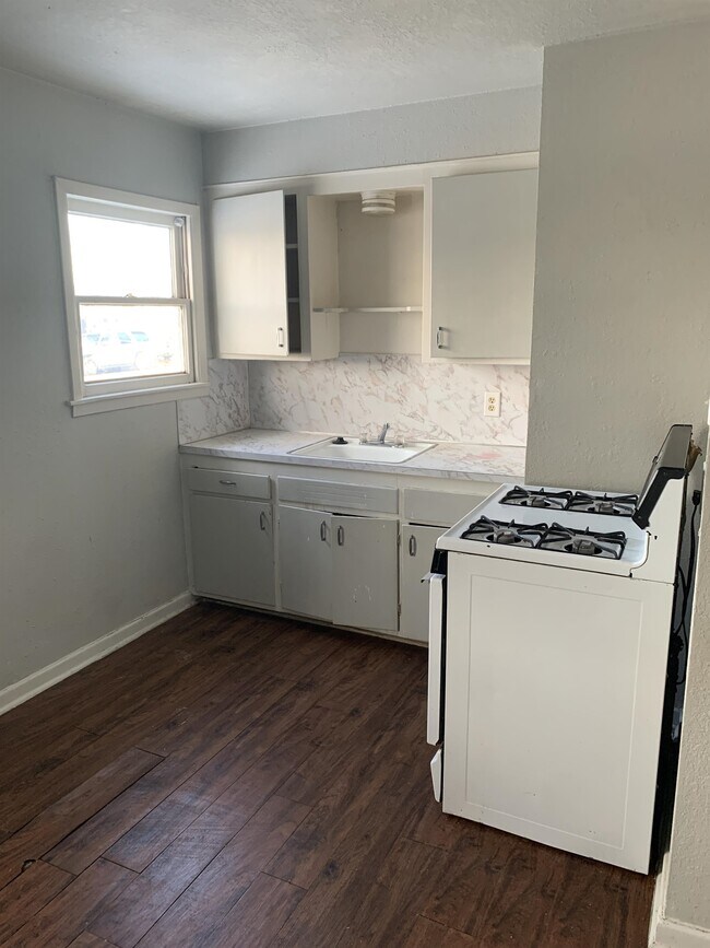 Foto del edificio - 5361 Encino Rd