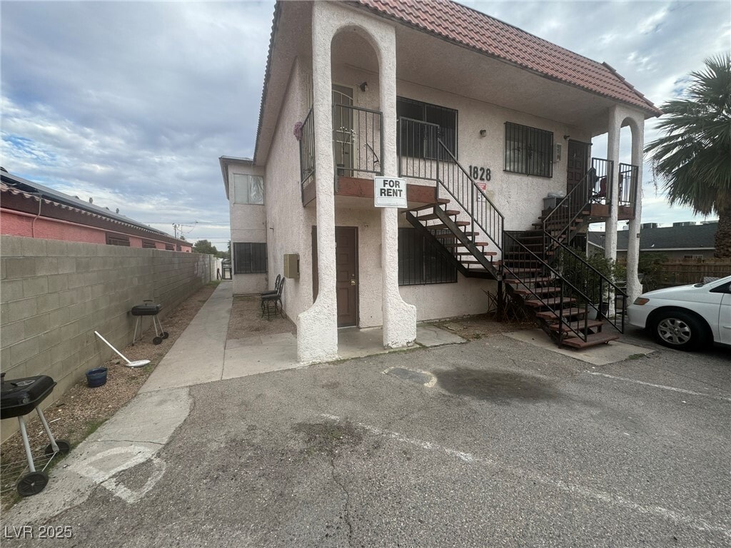 Foto principal - 1828 Harding St