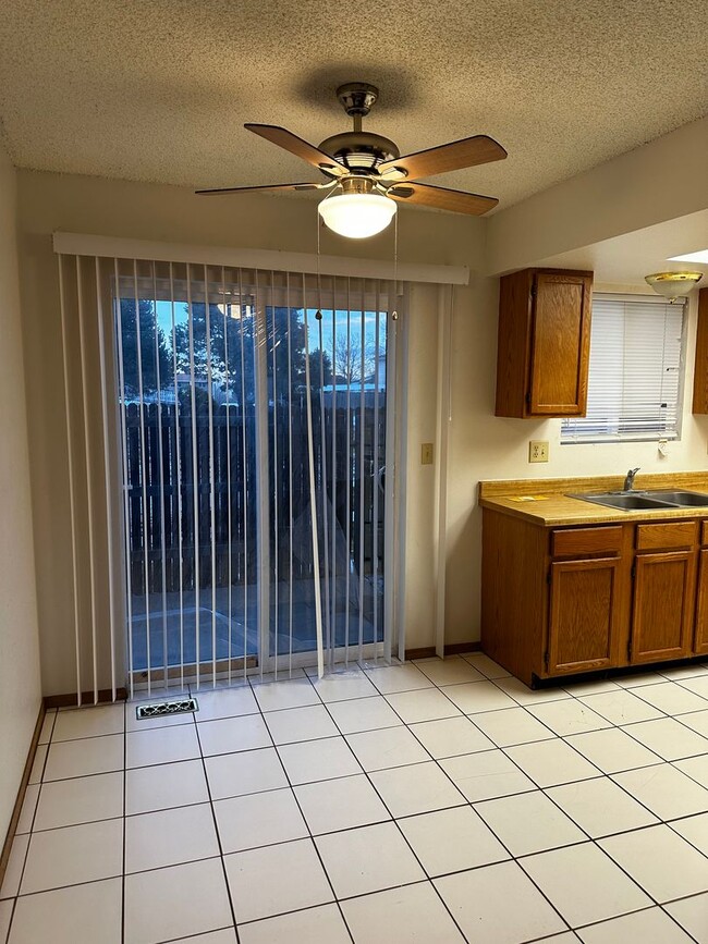 Foto del edificio - Nice 2 bedroom townhome on Soaring Eagle!