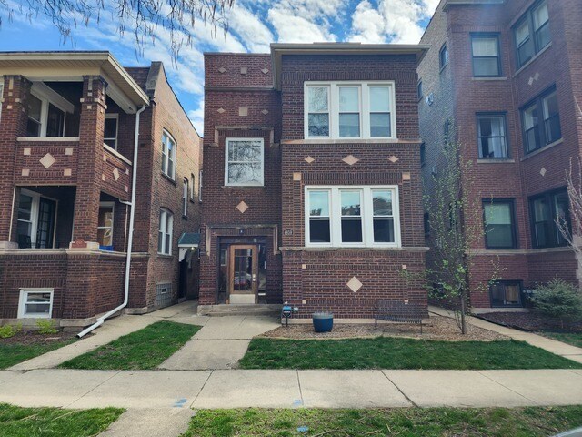 Foto principal - 4859 N Talman Ave