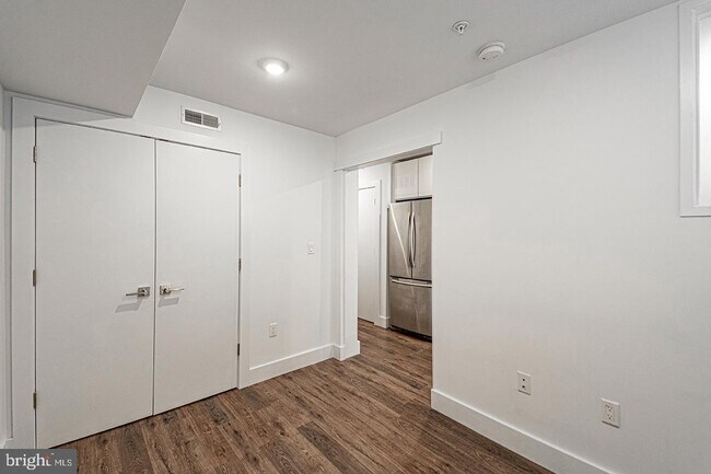 Foto del edificio - 1155 S 15th St