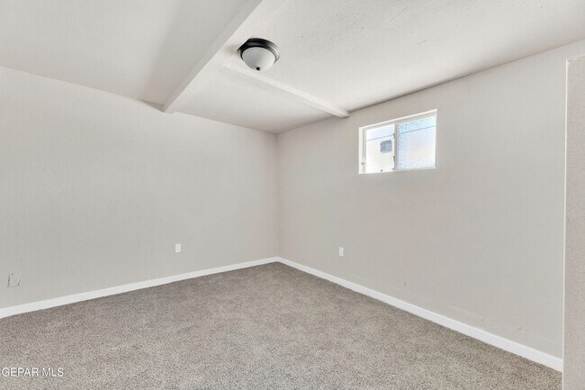 Foto del edificio - 8827 Mt Elbert Dr