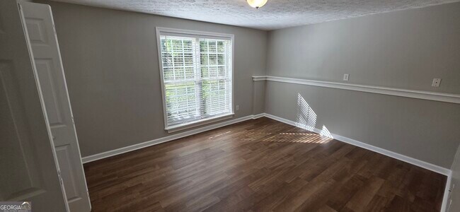 Foto del edificio - 3813 N Bogan Rd