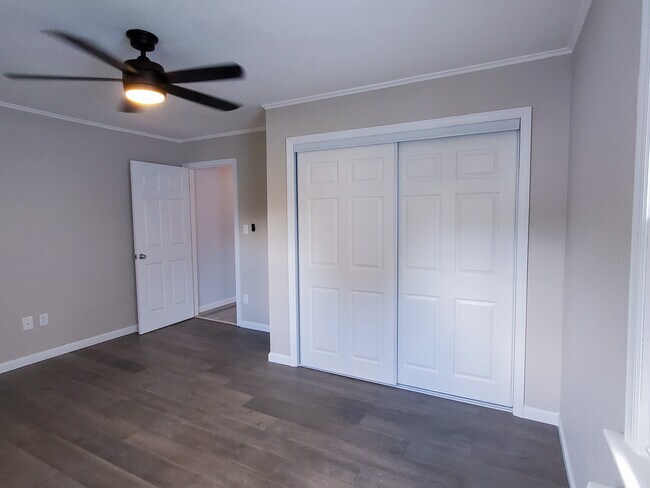 Bedroom_View2 - 1263 N Railroad Ave