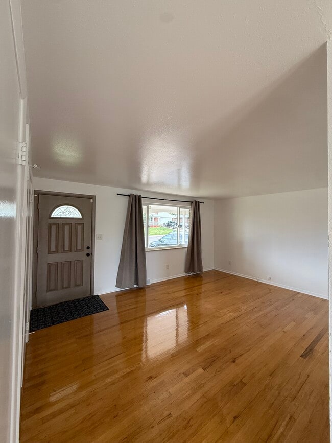 Building Photo - 3833 W Quigley Dr