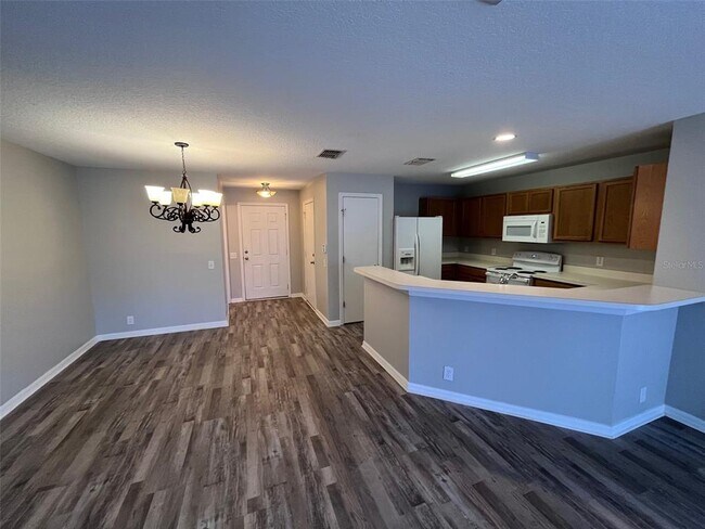 Building Photo - 2042 Sunset Meadow Dr