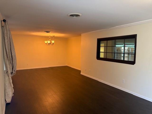 Foto del edificio - 5457 Wedgmont Cir N