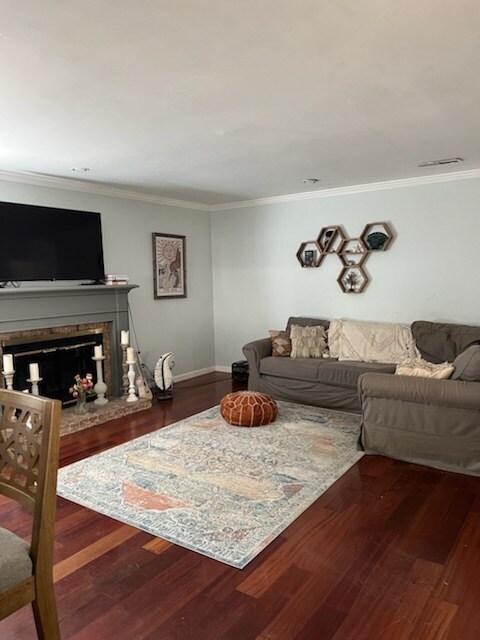 Foto del edificio - 3485 Twin Oaks Dr