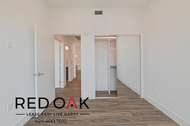 Foto del edificio - 4000 Mont Clair St