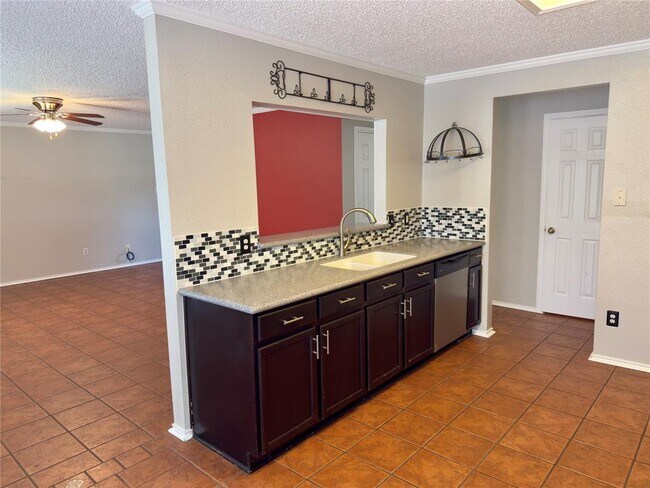 Building Photo - 3640 Bass Loop