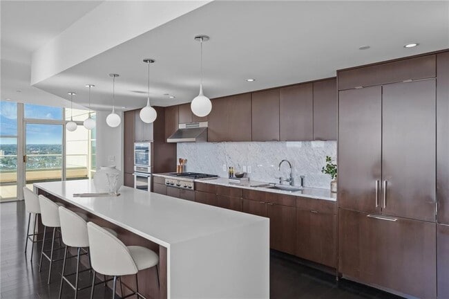 Building Photo - 1 W Exchange St