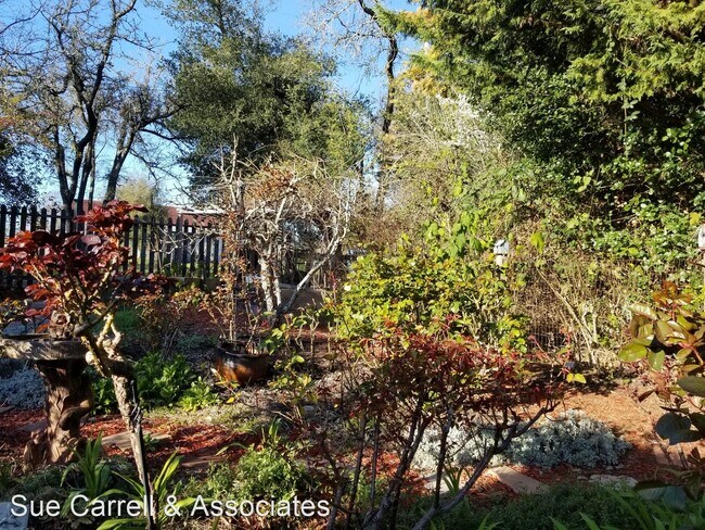 Building Photo - 3 br, 2 bath House - 8893 Jeannette Ave