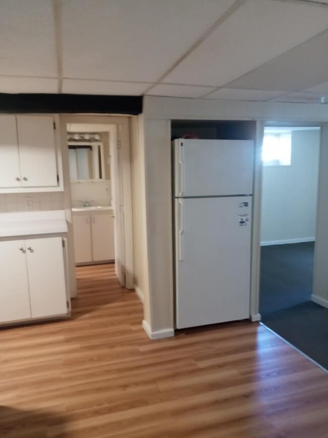 Kitchen - 41 N Quinsigamond Ave