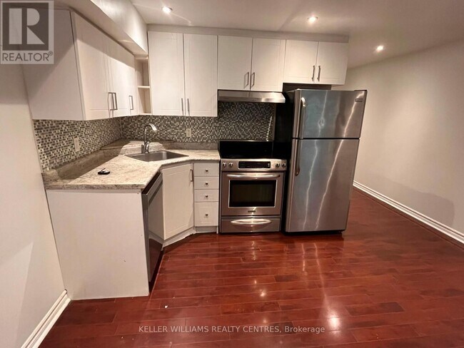 Photo du bâtiment - 2027 Davenport Rd