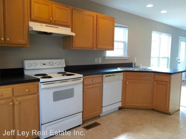 Building Photo - 3 br, 2 bath House - 3244 Woodstock Dr