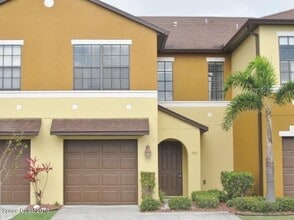 Building Photo - 1385 Lara Cir