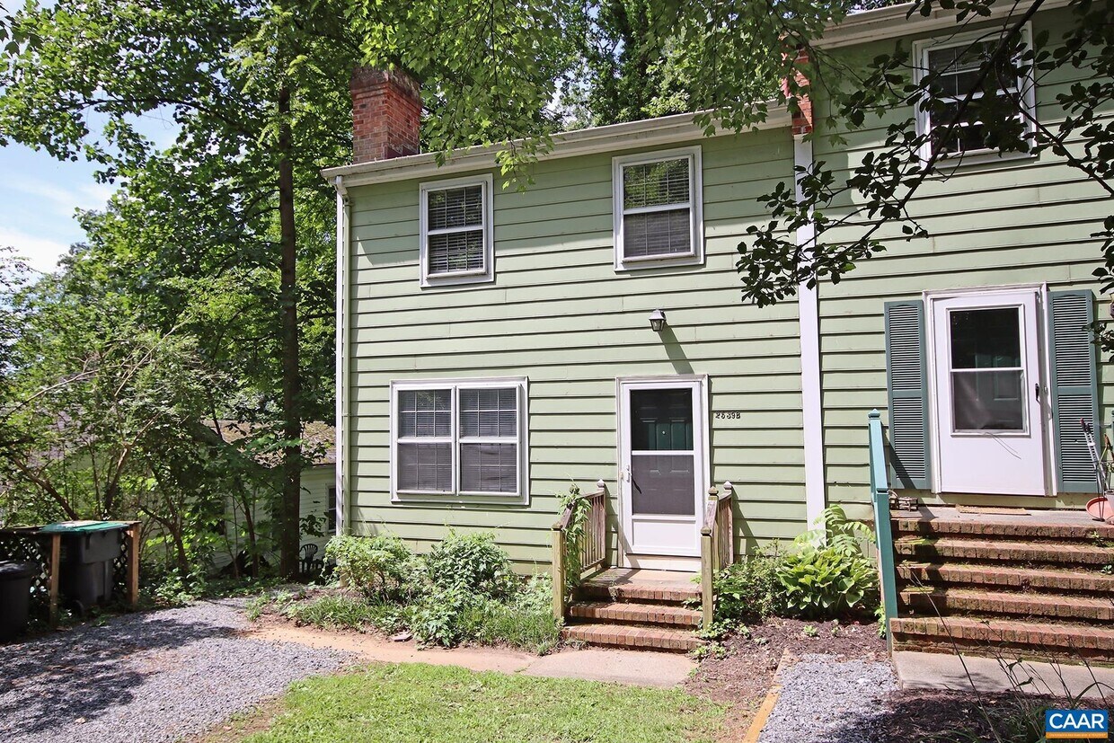Primary Photo - 2539 Woodland Dr