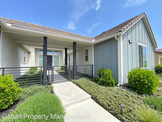 Building Photo - 3 br, 2.5 bath House - 1758 Starlight Avenue