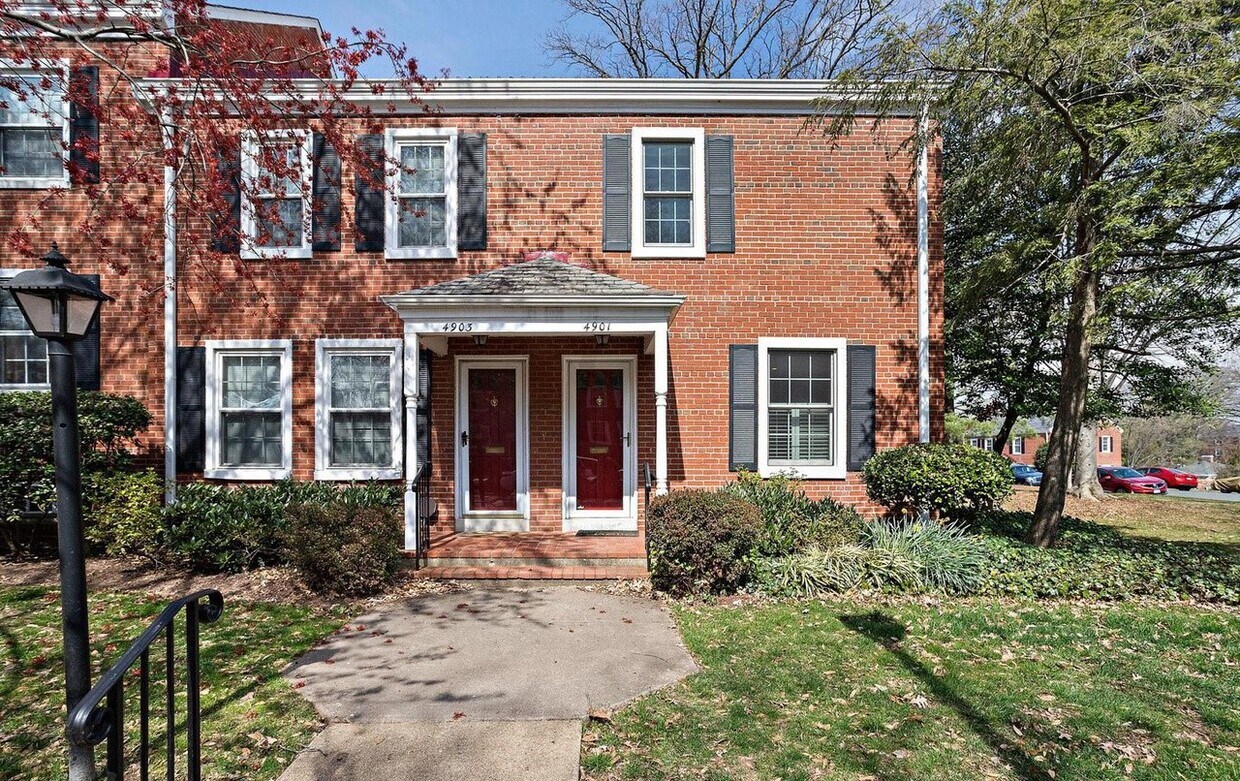Foto principal - 4901 29th Rd S