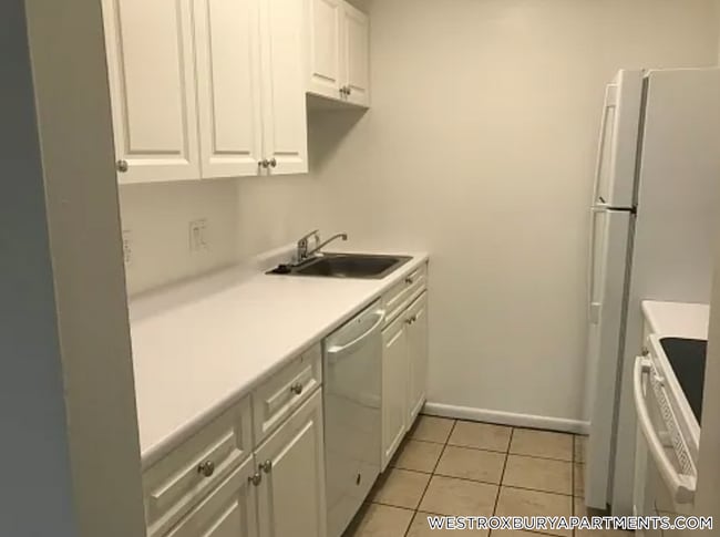 Building Photo - 126 Edgemere Rd