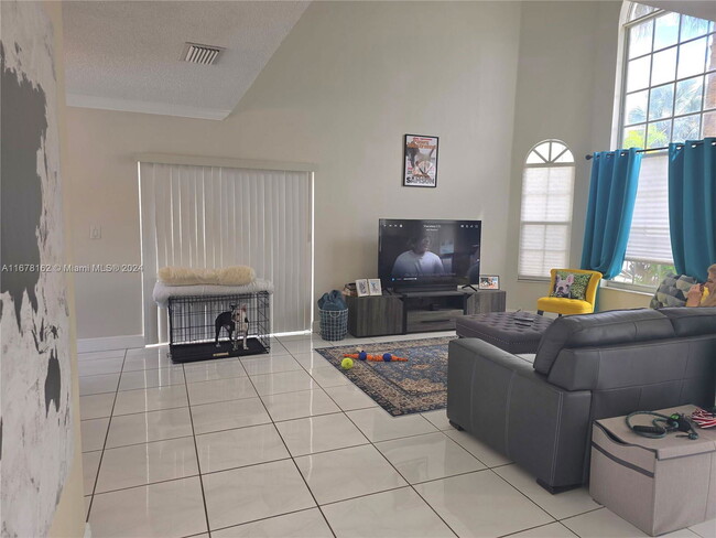 Foto del edificio - 11652 SW 142nd Ct