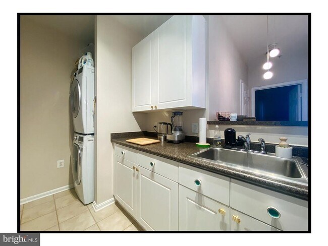 Building Photo - 9490 Virginia Center Blvd