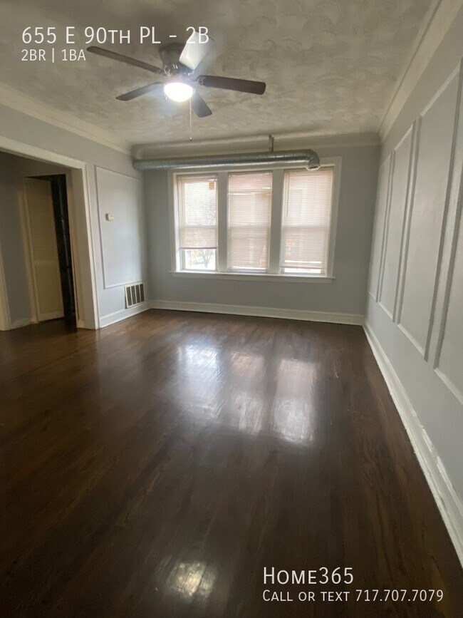 Building Photo - Spacious 2 Bedroom Condo - Price reduction...