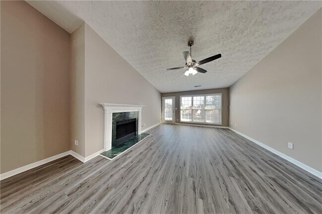 Foto del edificio - 41 Ludwick Ln