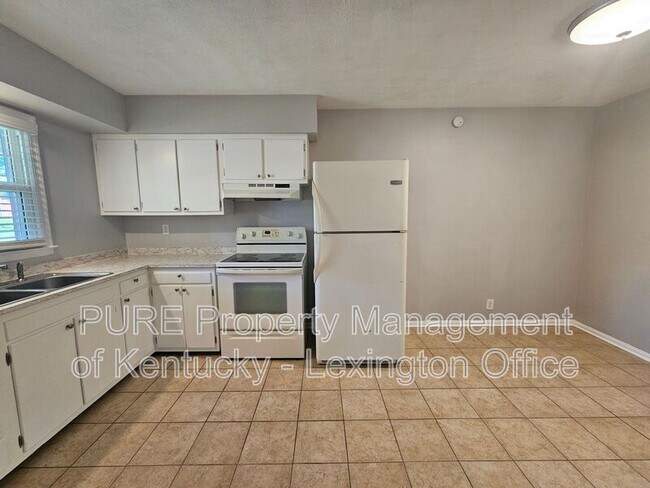 Building Photo - 2268 Winterberry Dr