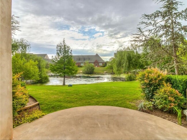 Building Photo - Maintenance Free Living-2736 Sq. Ft - Town...