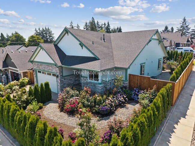 Foto del edificio - Stunning 3 BD, 2 BA Salem Home with Elegant Finishes!