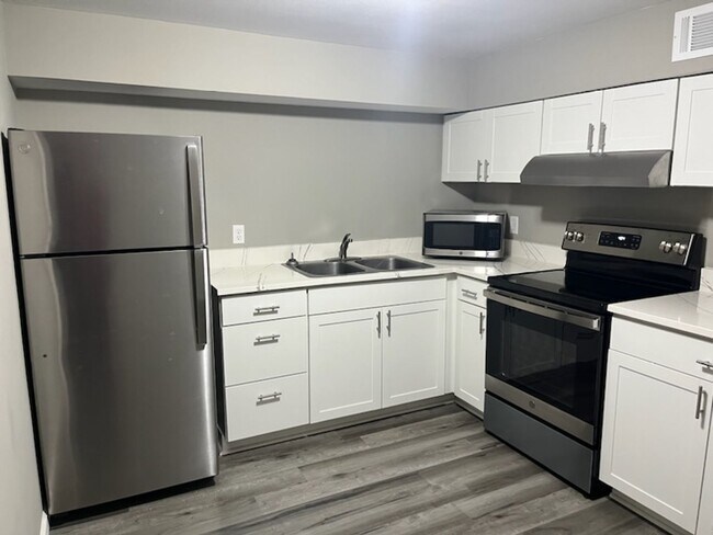 Foto del edificio - 740 W Wood St