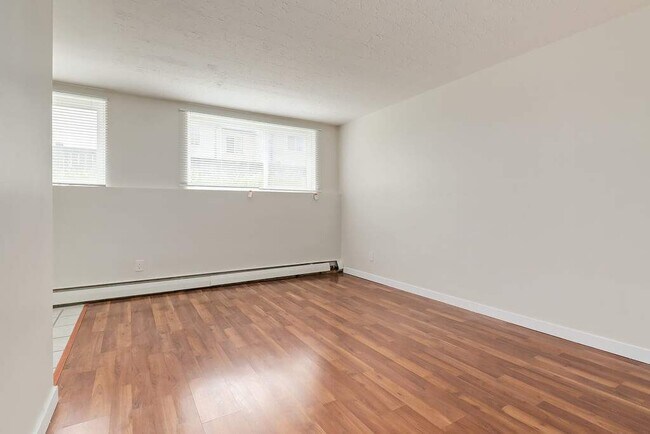 Photo du bâtiment - Alex Manor