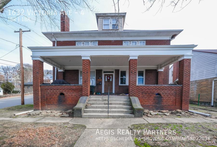 1632 Victoria Ave Unit 4, New Kensington, PA 15068 Room for Rent in