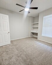 Bedroom - Woodland Hills Luxury Apartments