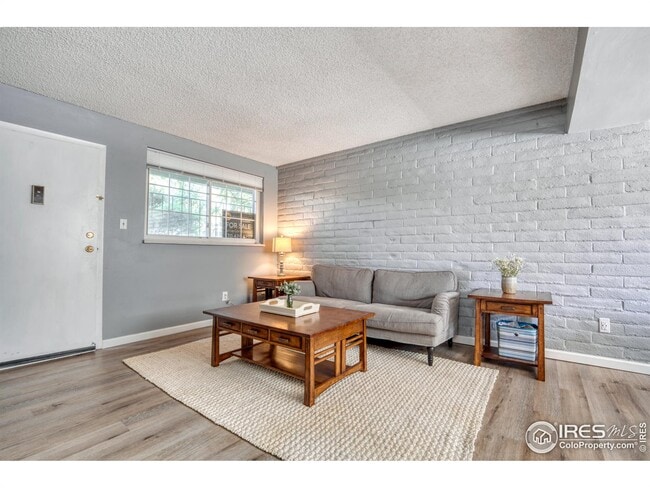 Foto del edificio - 6800 E Tennessee Ave