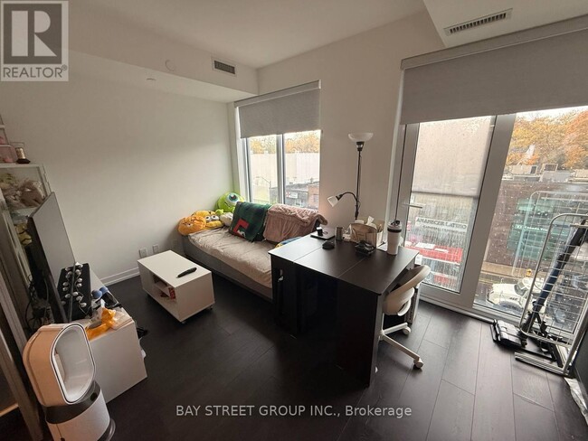 Building Photo - 2020 Bathurst St