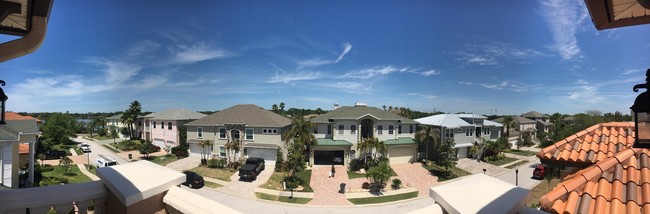 Building Photo - Whitcomb Point Home with dock for lease