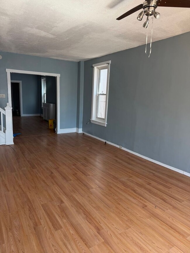 4 Bedroom House - 4 Bedroom House