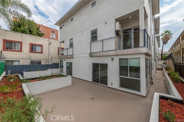 Foto del edificio - 1245 N New Hampshire Ave