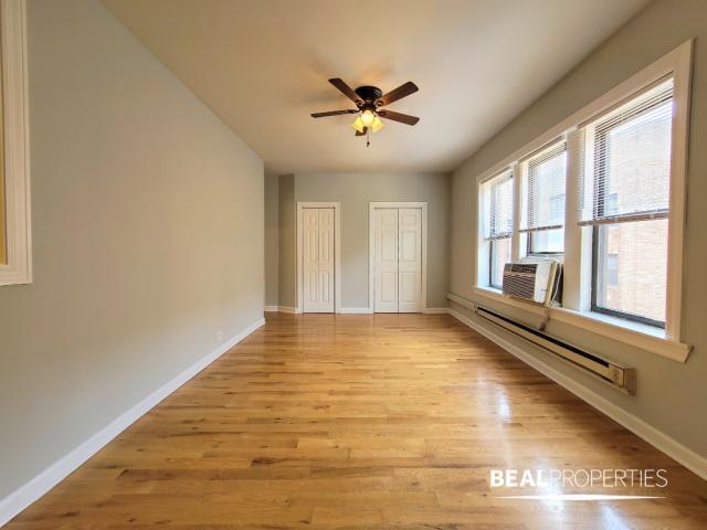Primary Photo - 1 bedroom in CHICAGO IL 60613