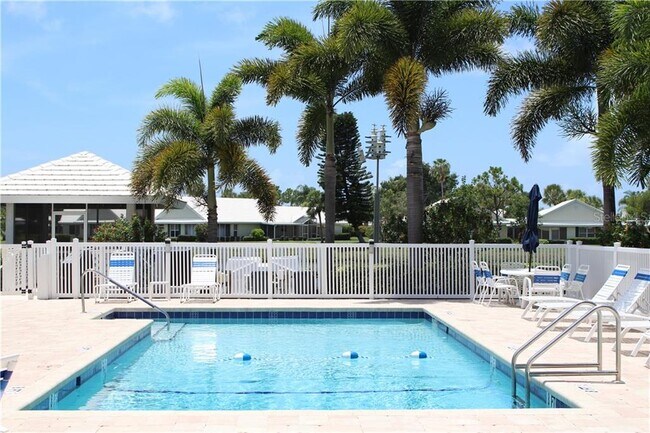 Foto del edificio - 809 Harrington Lake Dr N